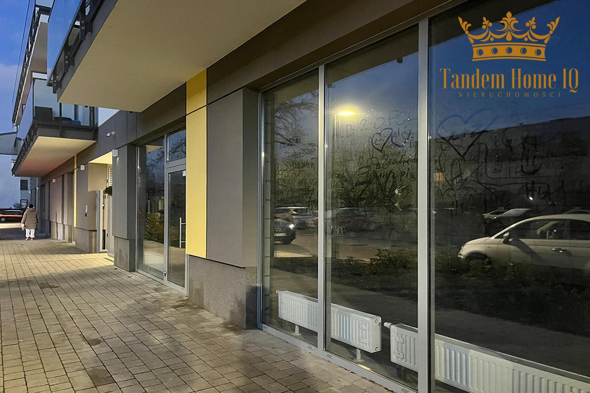 Do wynajęcia lokal handlowo-usługowy 54 m² Włochy, osiedle - Widok 5