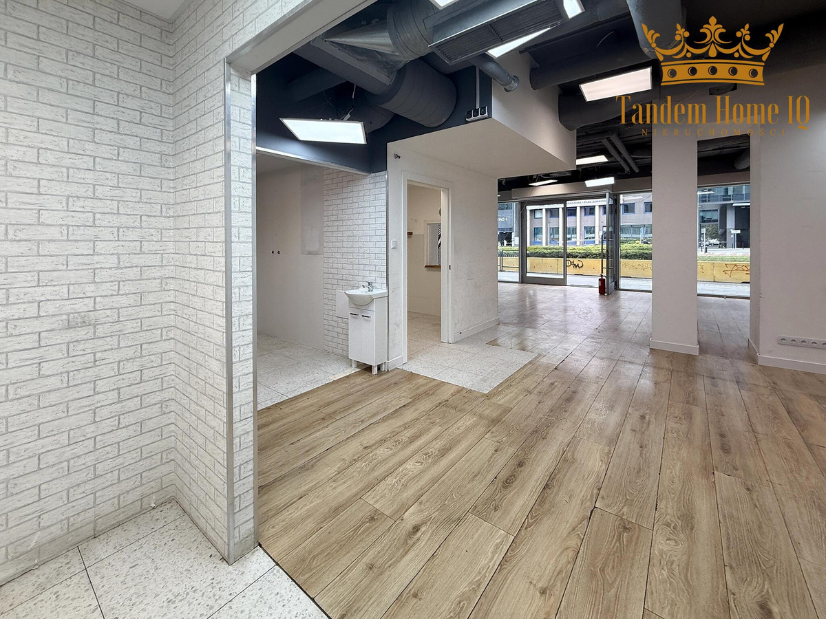 Do wynajęcia lokal handlowy 157 m² Parter – duży ruch pieszych - Widok 5