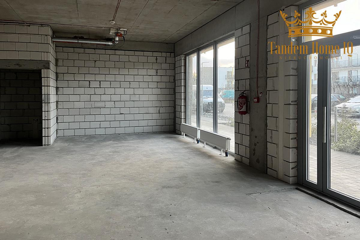 Do wynajęcia lokal handlowo-usługowy 54 m² Włochy, osiedle - Widok 2