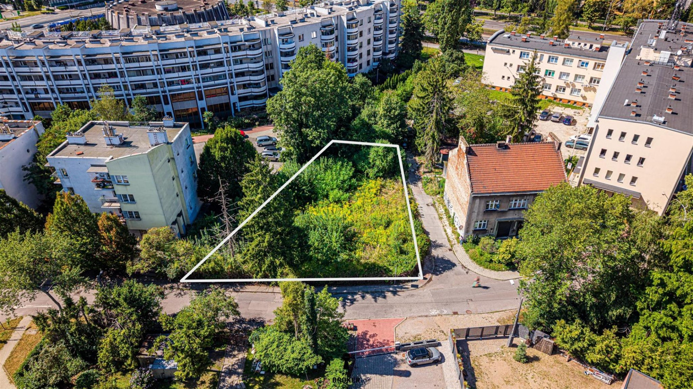 Działka usługowa o pow. 9 ar z mediami - Ludwinów - Widok 2