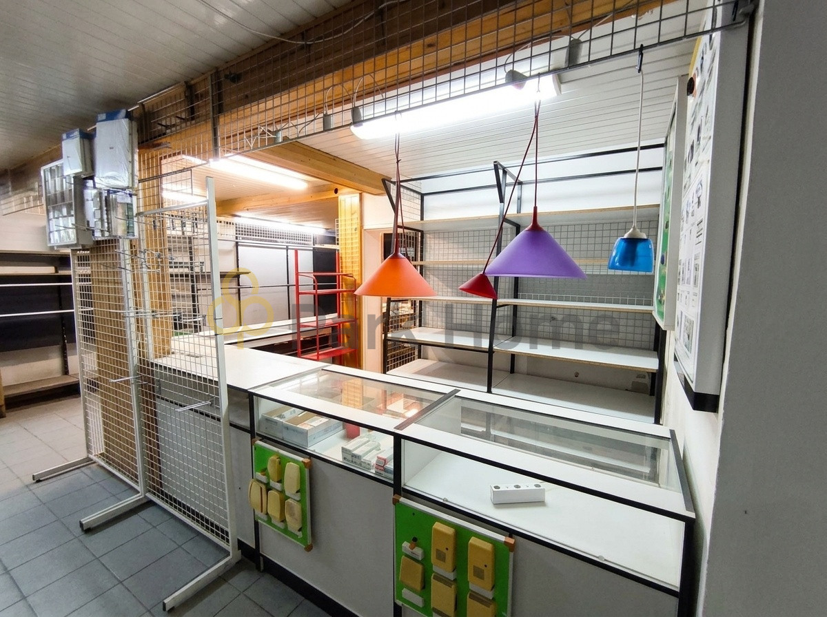 Lokal handlowo- usługowy w centrum miasta - Widok 3