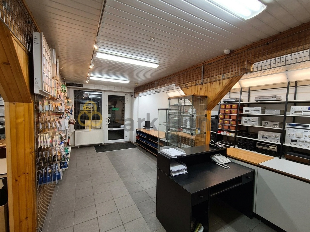 Lokal handlowo- usługowy w centrum miasta - Widok 2