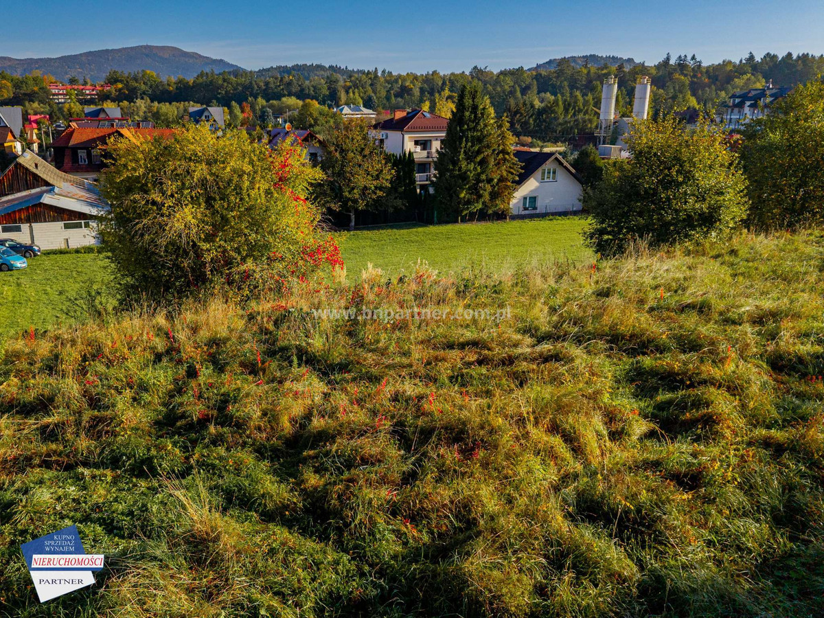 Działka budowlana w Rabce-Zdroju 1720 m², blisko centrum, wszystkie media - Więcej