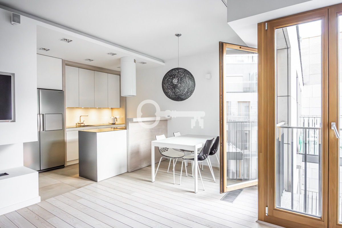 Apartment in Warszawa, Centrum, Śródmieście - Więcej