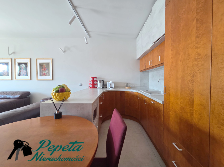 Apartament z widokiem na Wartę, z basenem i siłownią w cenie! Centrum