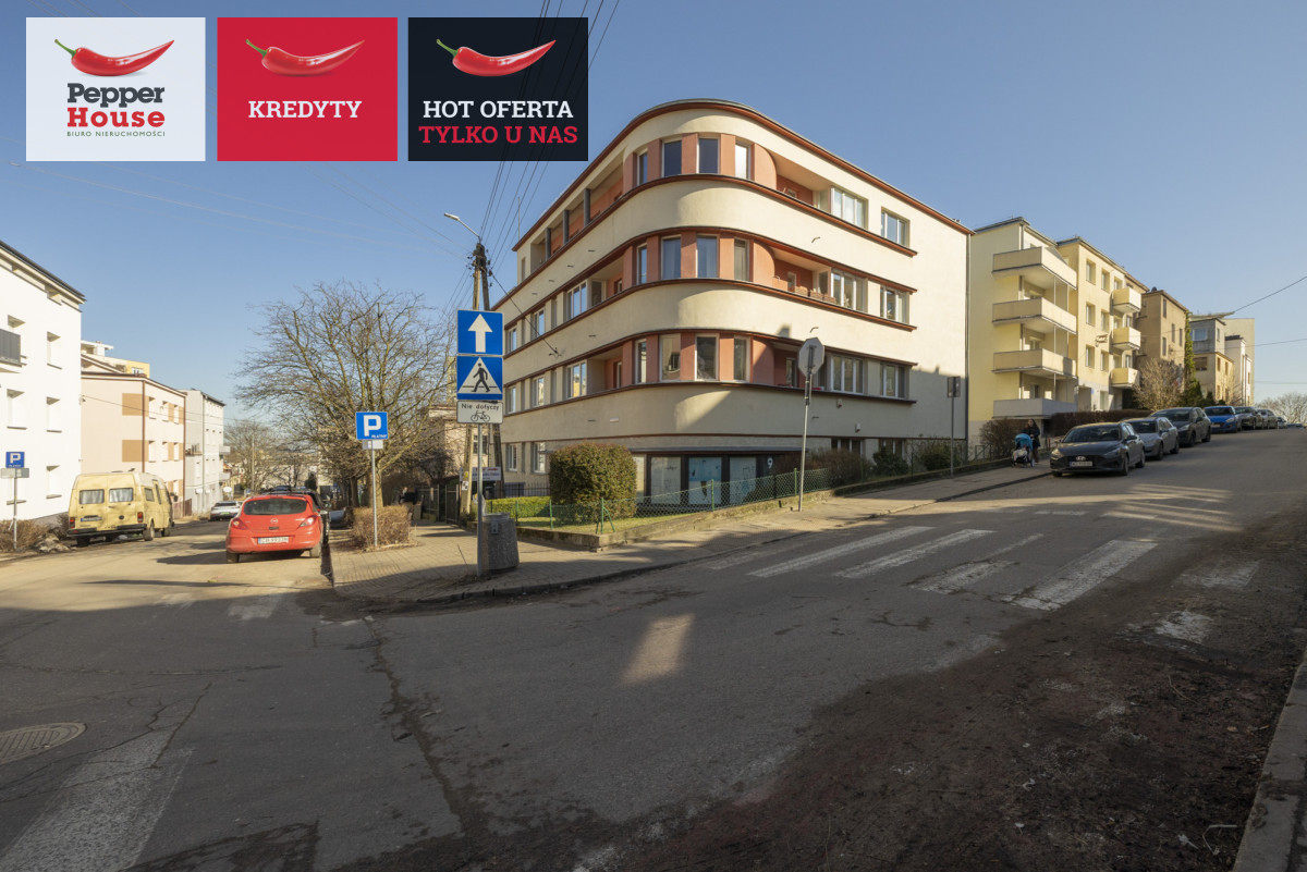 3 pokoje, Działki Leśne, garaż przy budynku