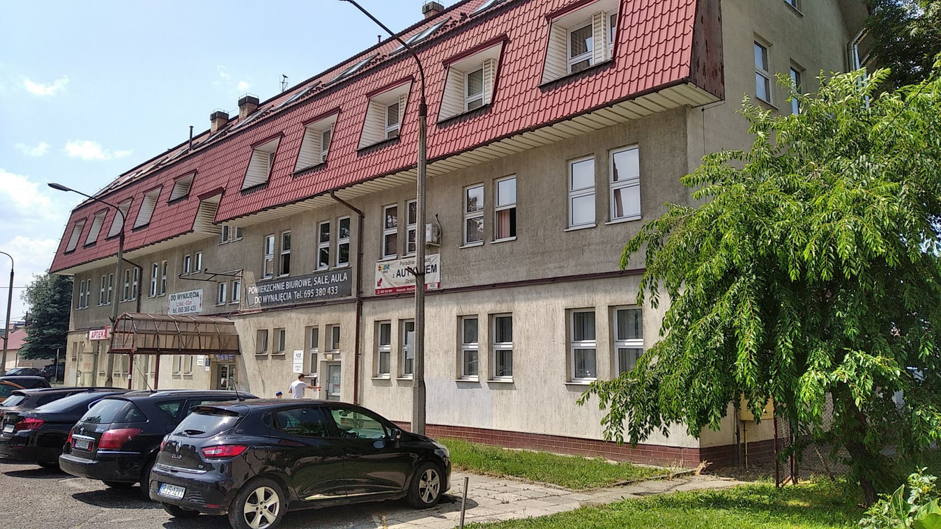 Commercial property, 1699 m²