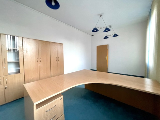 Commercial property, 11 m²