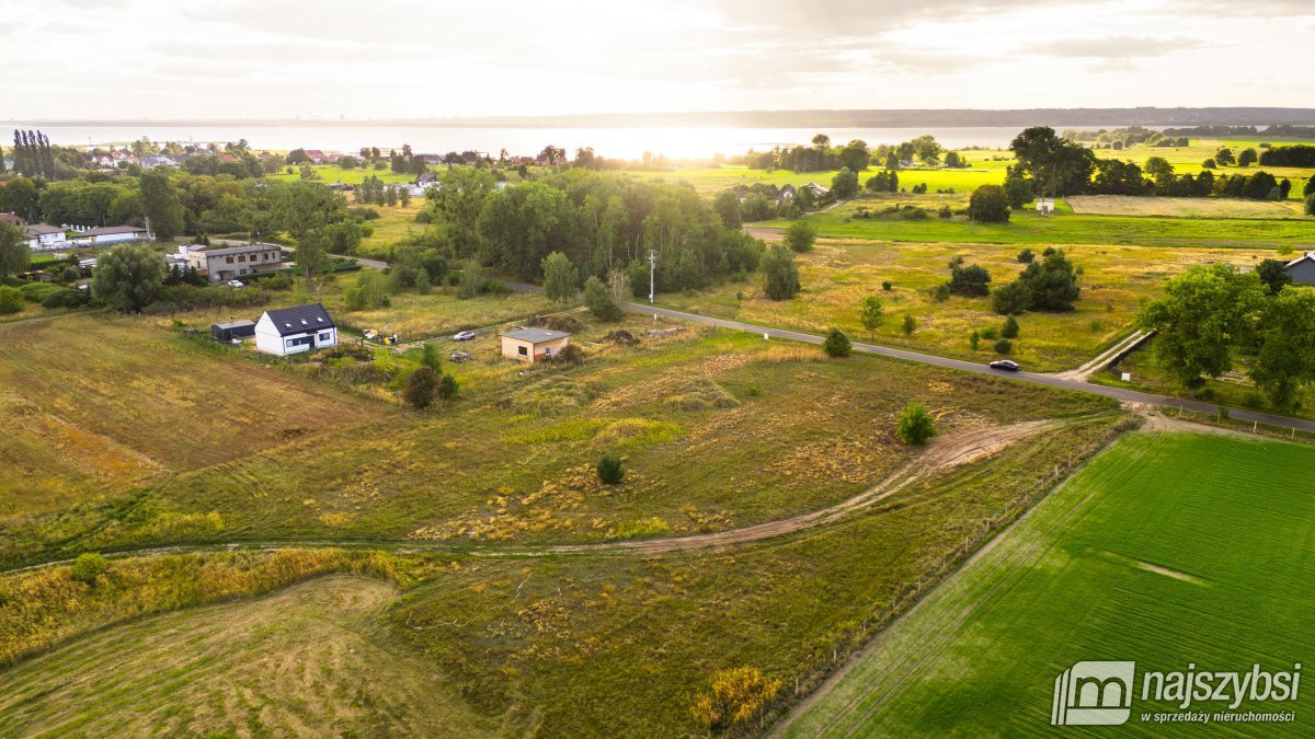 Lubczyna - działka 2247 m² z WZ - Widok 2