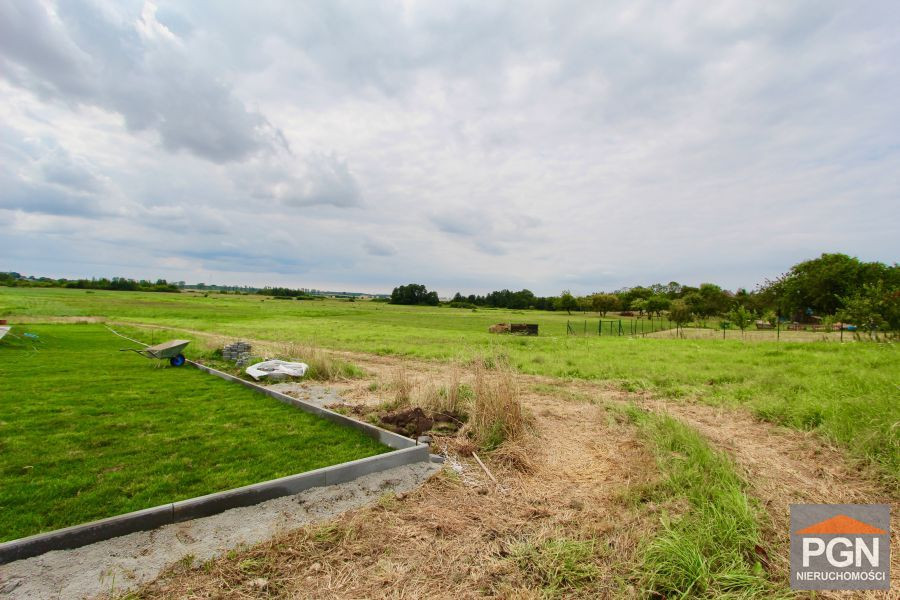 Duża Działka Blisko Miasta - Widok 4