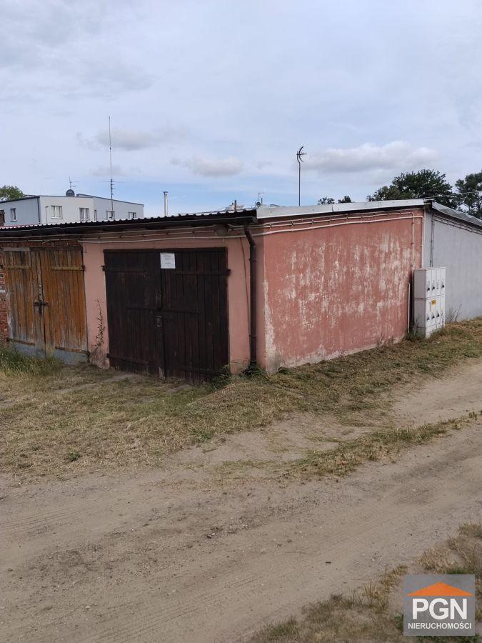 Garaż Murowany, Jednostanowiskowy, Stuchowo - Więcej