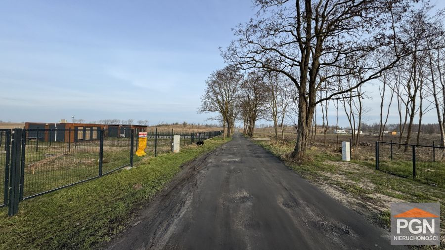 Zielona okolica rzeka dziwna działka na Wyspie - Widok 2