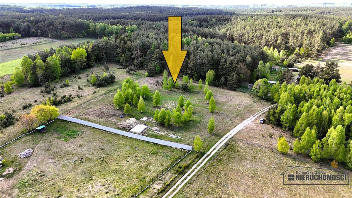 Pięknie położone działki budowlane pod lasem - More