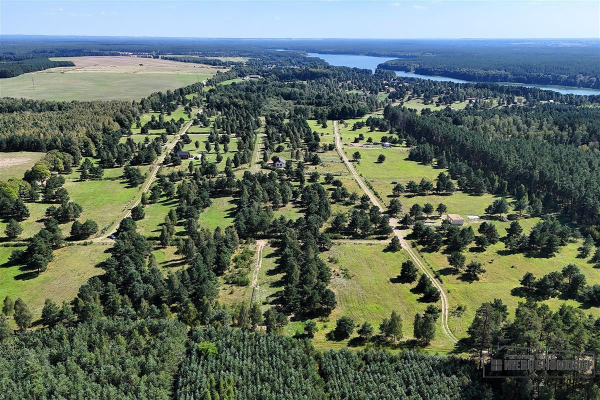 Budowlane nad jeziorem. Prąd, wodociąg, plaża - Widok 2