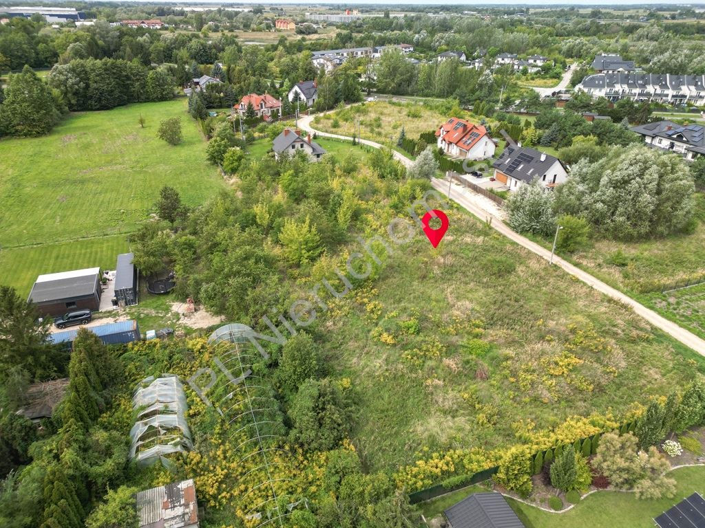 Wśród domów i zieleni - Widok 2