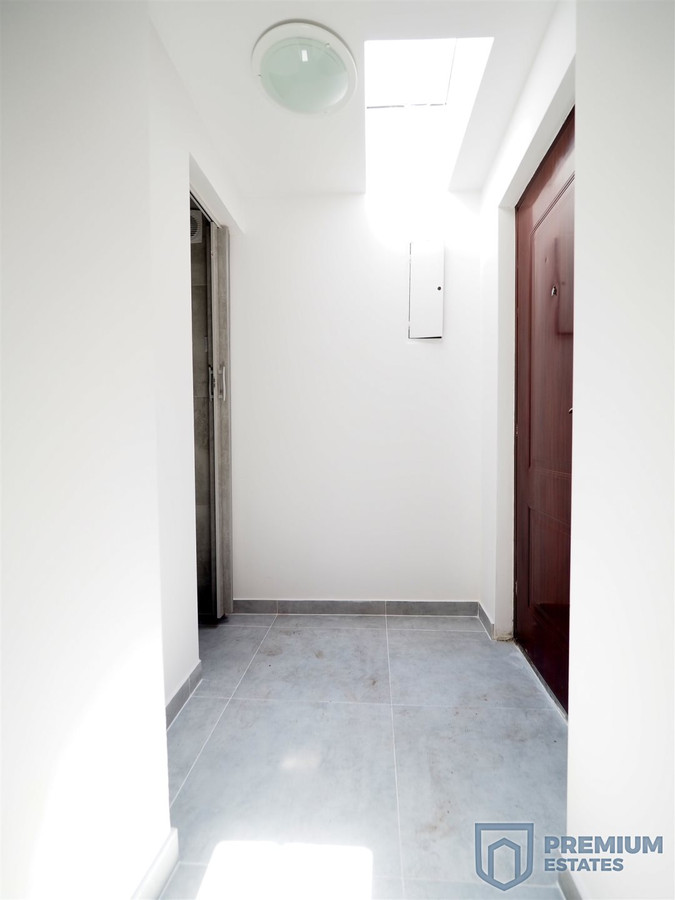 Lokal w oficynie po remoncie, 25 m² Karmelicka ENG - Więcej