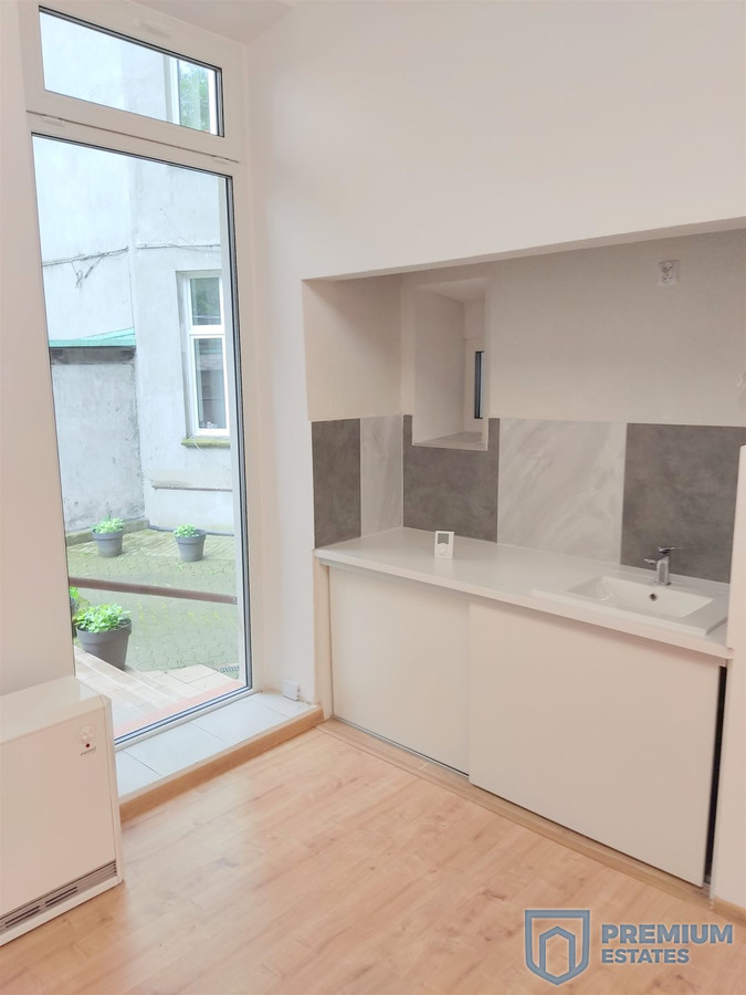 Lokal w oficynie po remoncie, 25 m² Karmelicka ENG - Widok 4