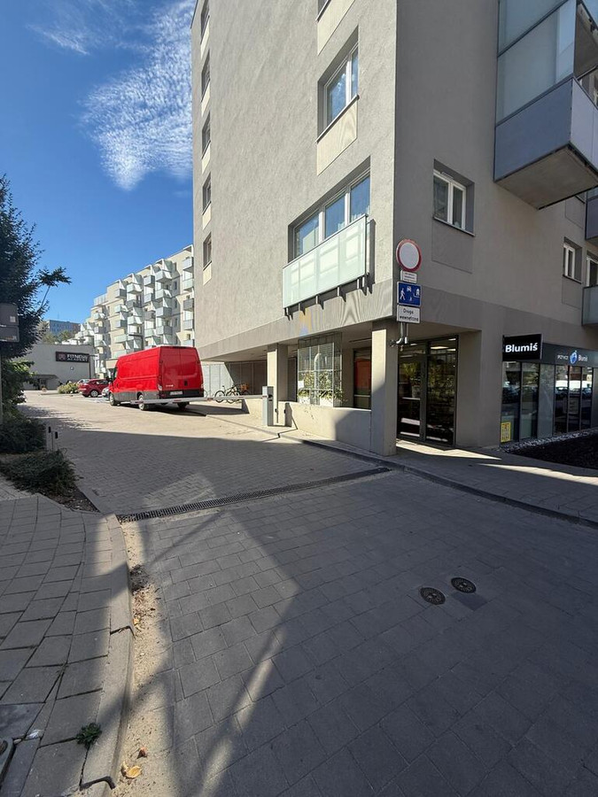 miejsce parkingowe | za szlabanem | Żegiestowska 7 - Widok 2