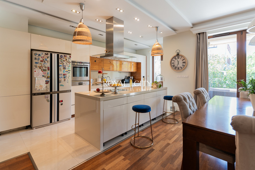 Mieszkanie 4-pokojowe, 128 m²