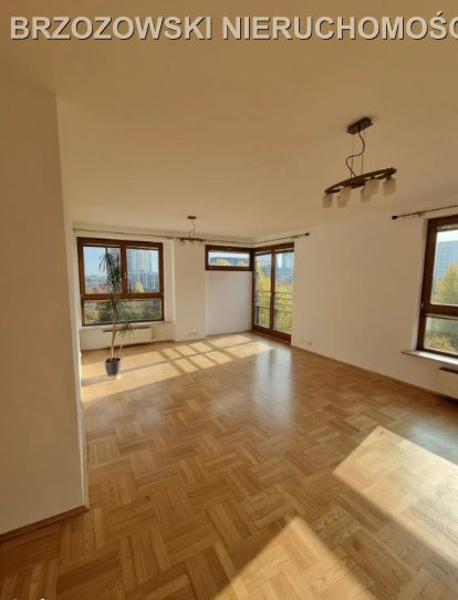 3-soban stan, 121 m²