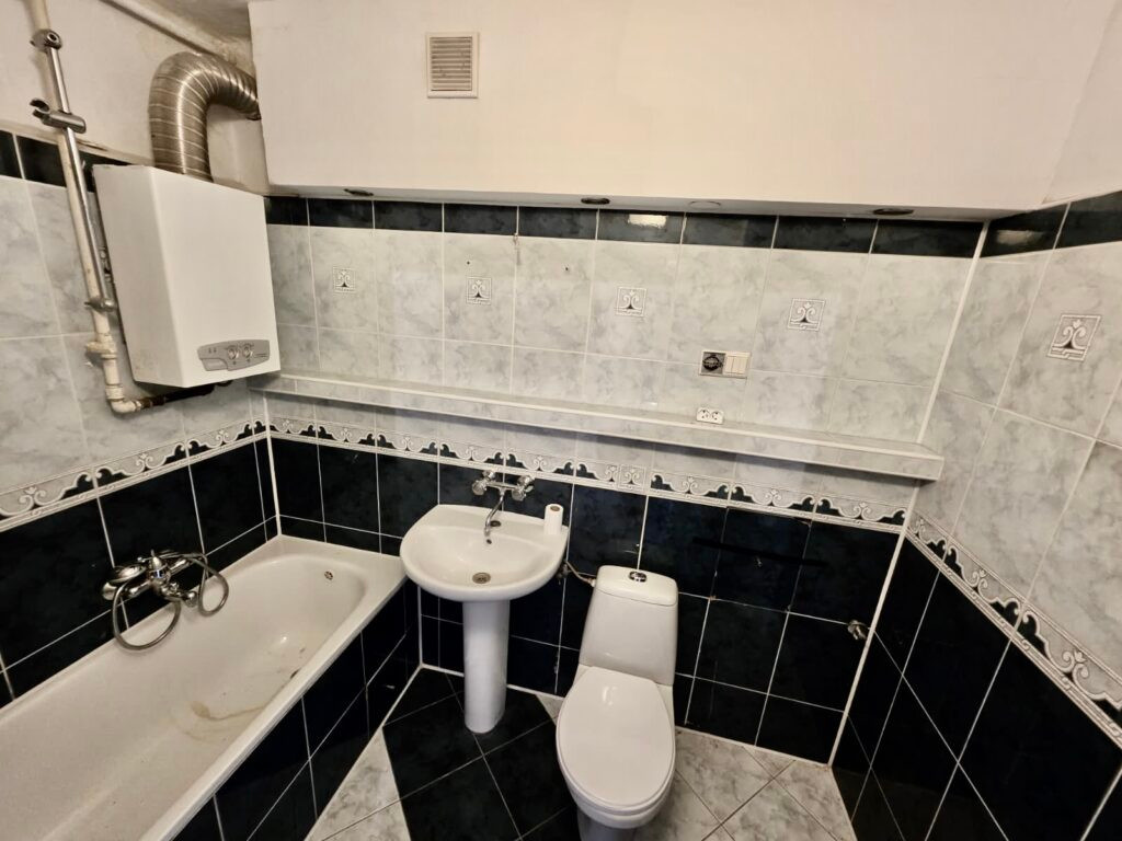 Bytom, 3 pokoje sprzedam - Widok 2