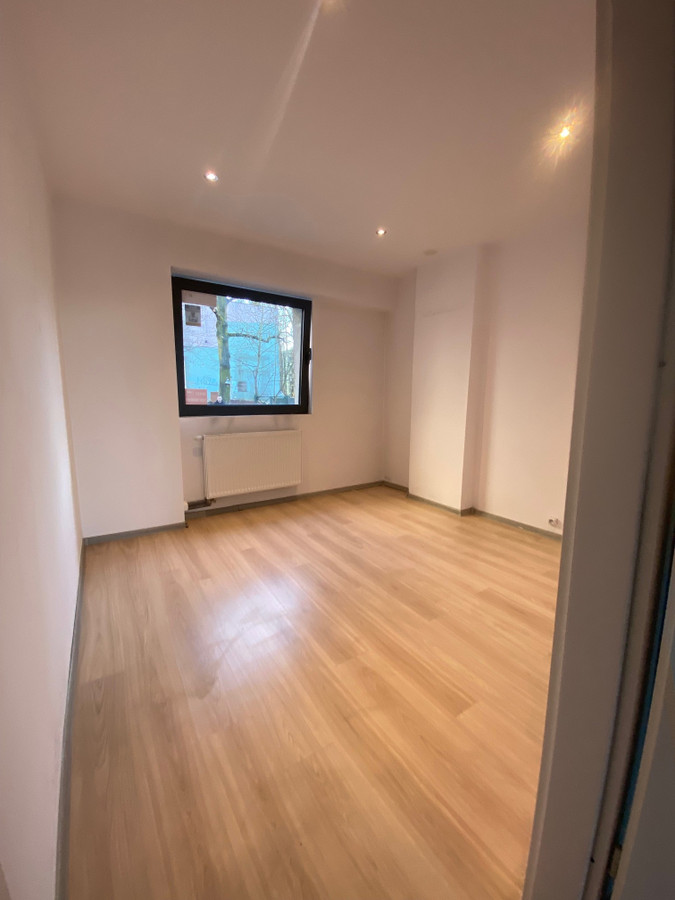 Lokal usługowo-handlowy w Bytomiu - Widok 5