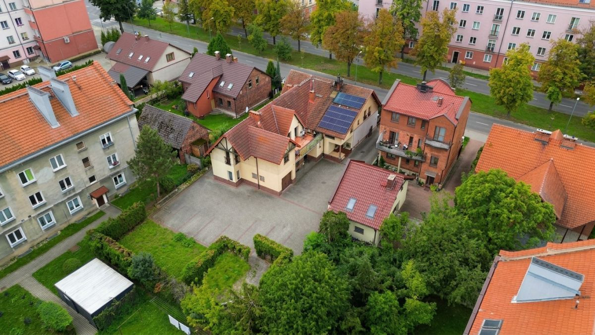 2 mieszkania | lokale usługowe | potencjał