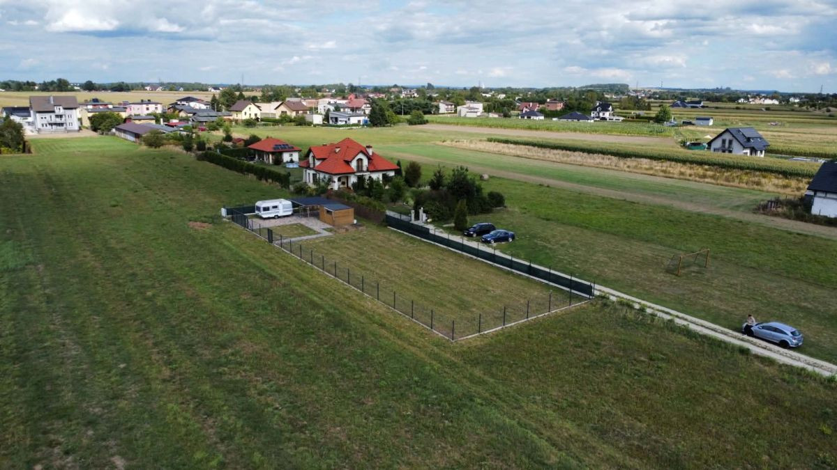 Ogrodzona*Wydane WZ*Podjazd z kostki brukowej*Prąd - Widok 4