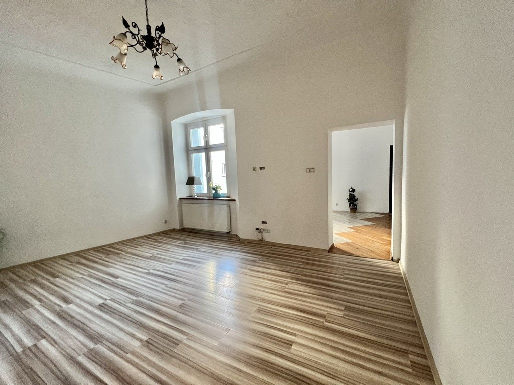 2 pokoje. mieszkanie centrum Gniezno ul.Mieszka I - Widok 4
