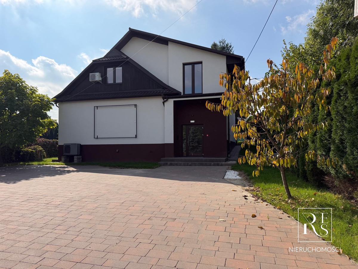 Budynek usługowo-biurowy na wynajem|212,29 m²|10 miejsc parkingowych|Rzeszów