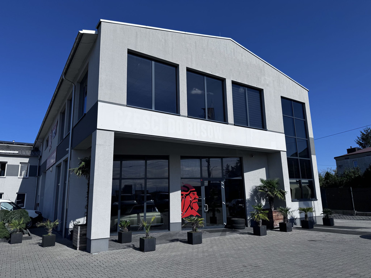 Poslovni prostor, 140 m²
