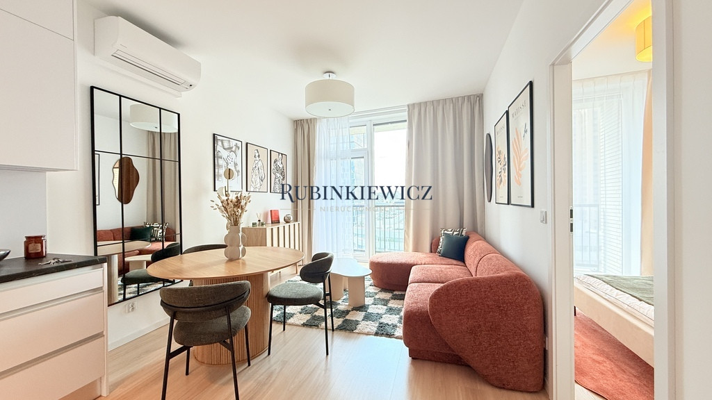 KROCHMALNA 61 - 11 PIĘTRO APARTAMENTY Z NAJEMCAMI