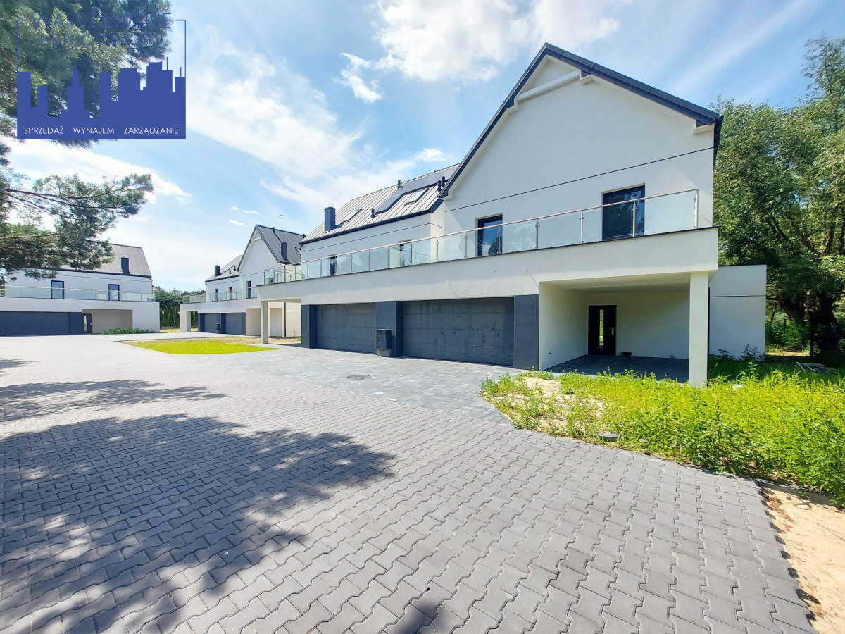 Maja, 213 m², krunt 720 m²