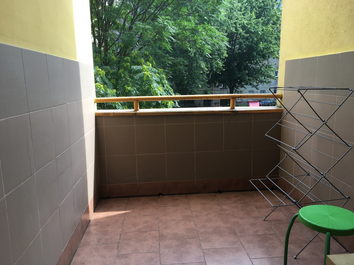 Pokój z balkonem w centrum, za całość 1450,- - Widok 5