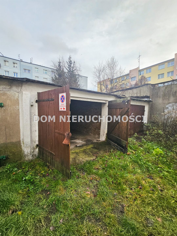 Garaż w centrum miasta - Widok 3