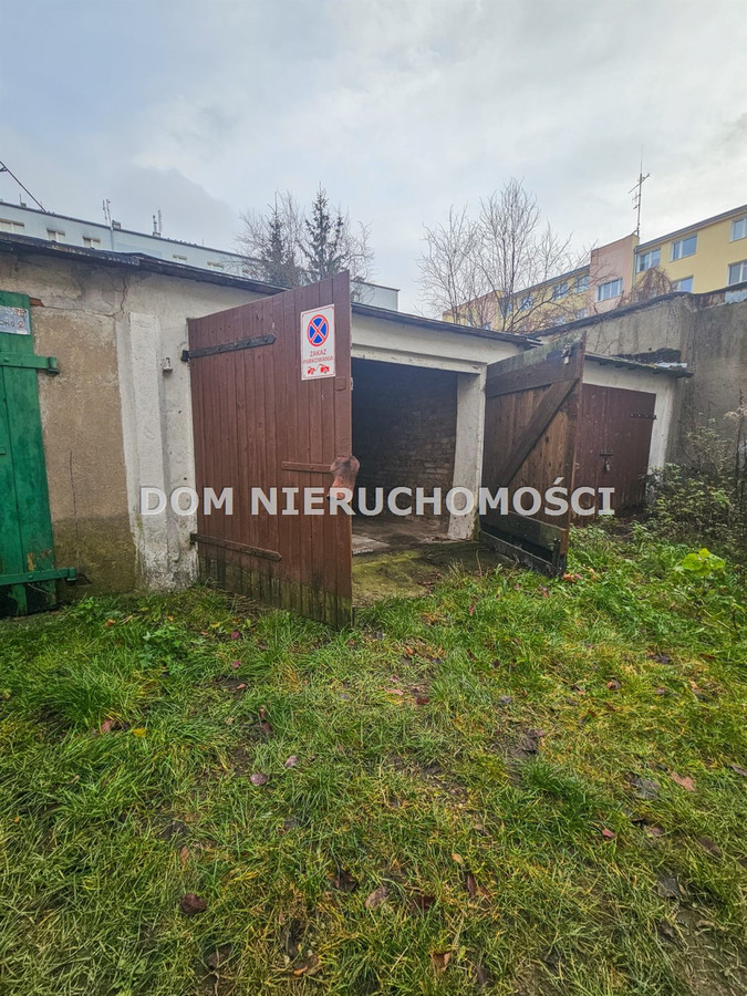 Garaż w centrum miasta - Widok 2