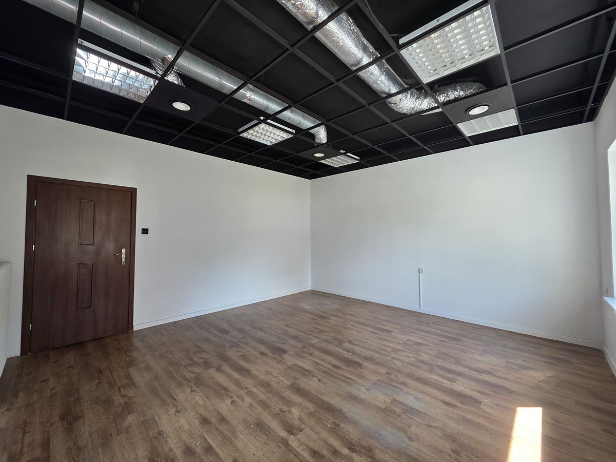 Lokal biurowy przejściowy 42 m² w centrum - Widok 2