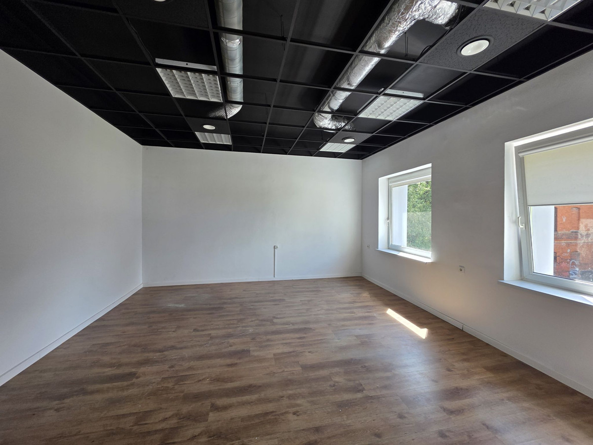 Lokal biurowy przejściowy 42 m² w centrum - Widok 3