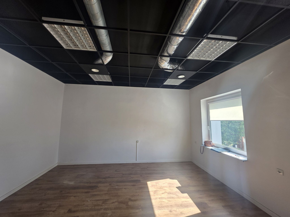 Lokal biurowy przejściowy 42 m² w centrum - Widok 4