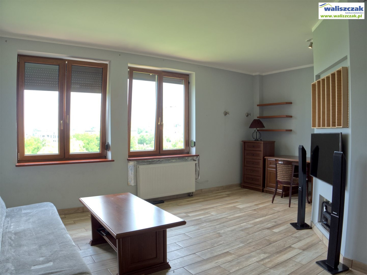 Oferta sprzedaży mieszkania w centrum miasta - Widok 2