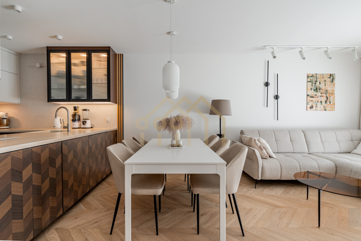 Przestrzeń i stylowe wnętrze + Taras 50m²