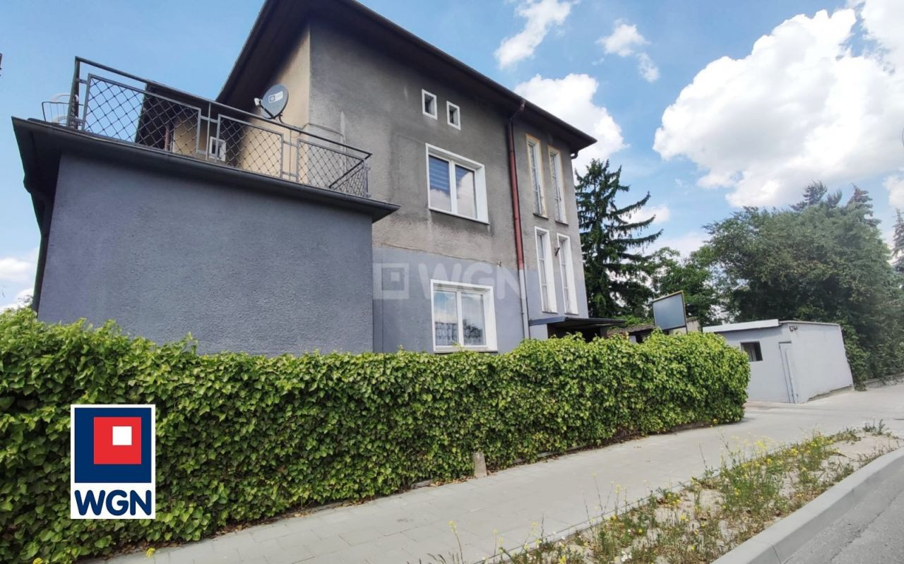 Ev, 200 m², arsa 2000 m²