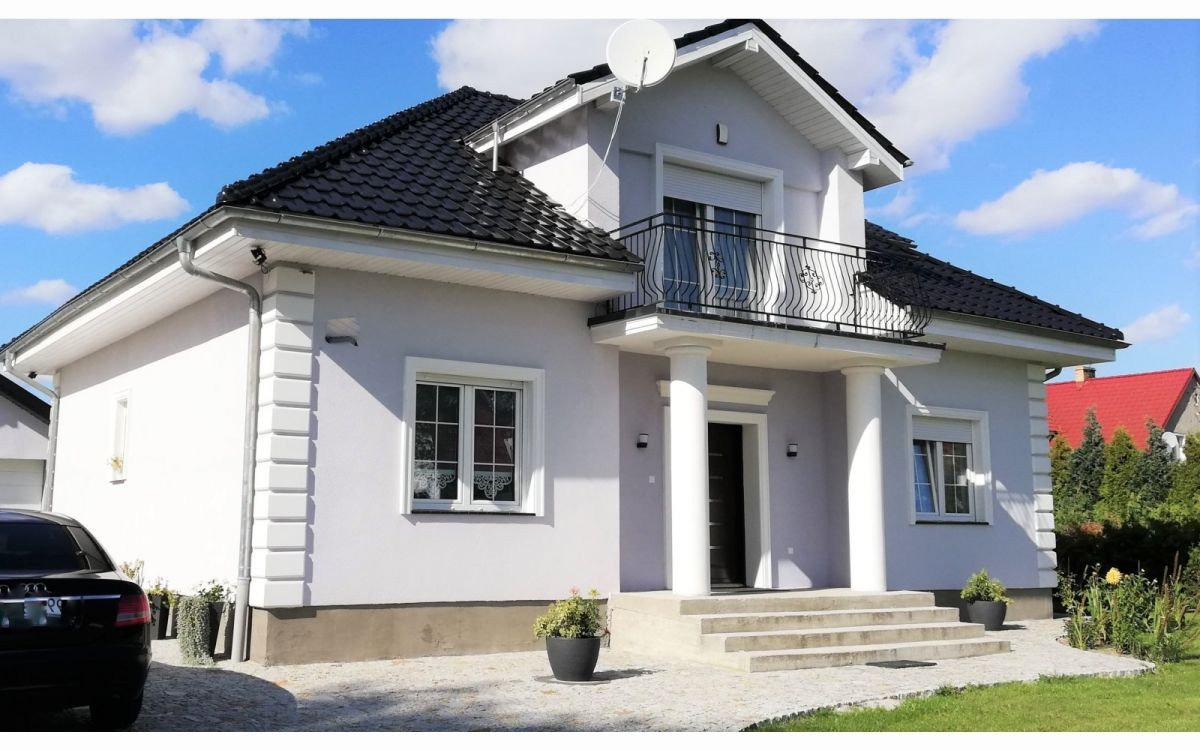 Куќа, 240 m², плац 1400 m²