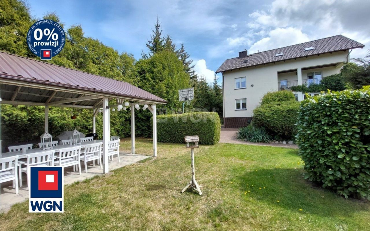 House, 329 m², land 1200 m²