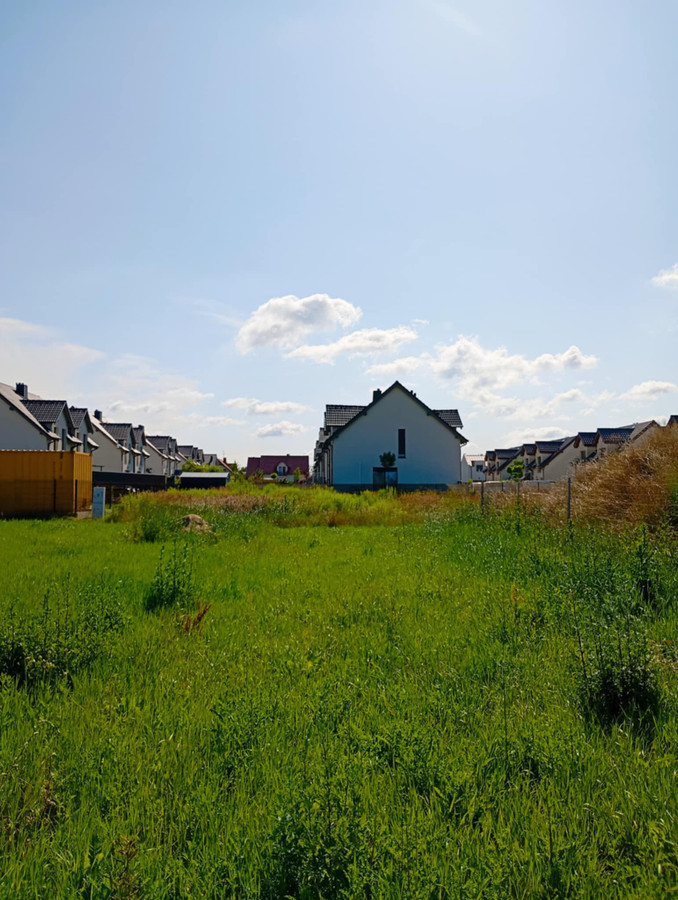 Działka na osiedlu nowoczesnych domów - Widok 3