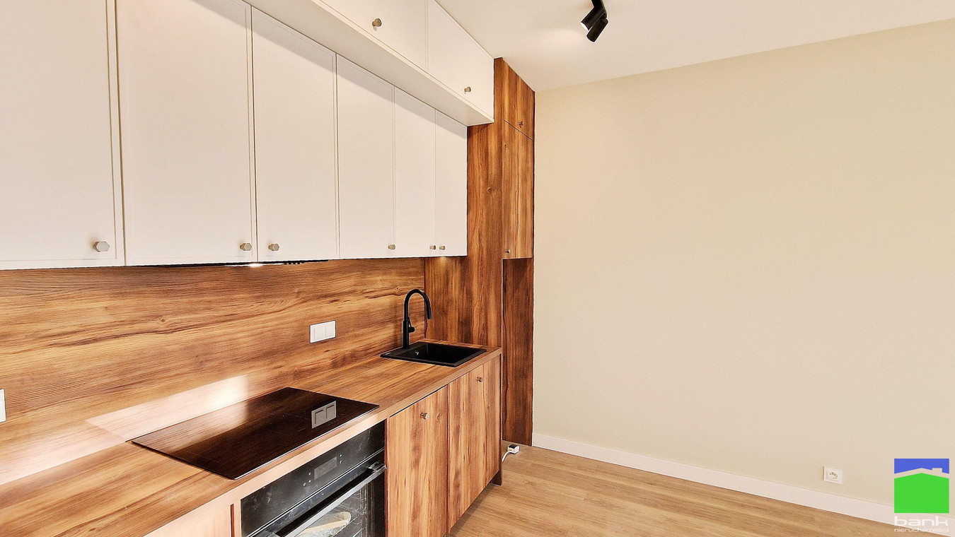 Apartment in Łódź, Fabryczna, Śródmieście - More