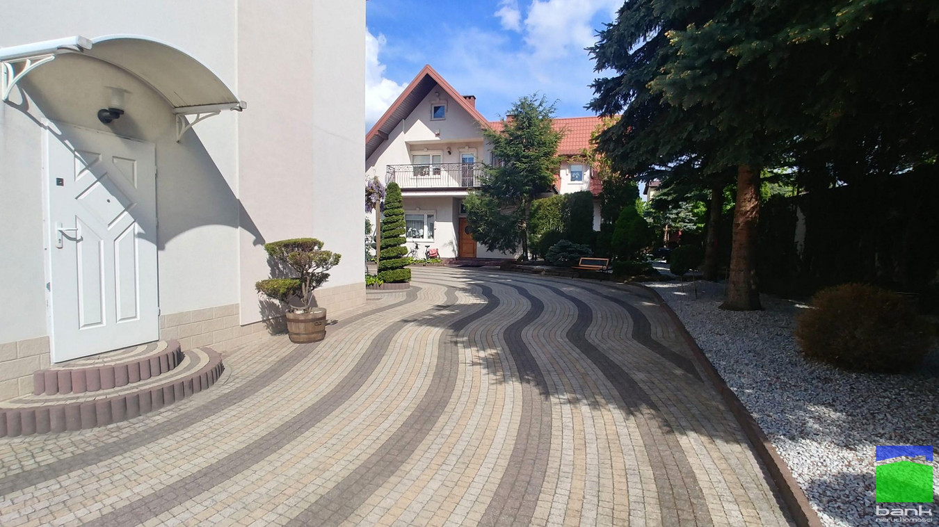 Górna - dom 242 m2 z zakładem produkcyjnym 260 m2