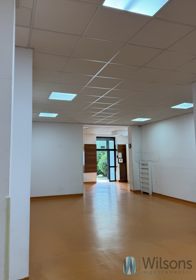 LOKAL USŁUGOWO-HANDLOWY 200 M² NA BEMOWIE – PARTER - Więcej