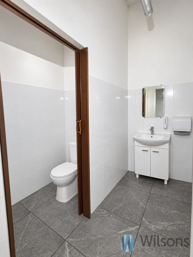 Atrakcyjny lokal | witryny | 97 m² | obok WUM - Więcej
