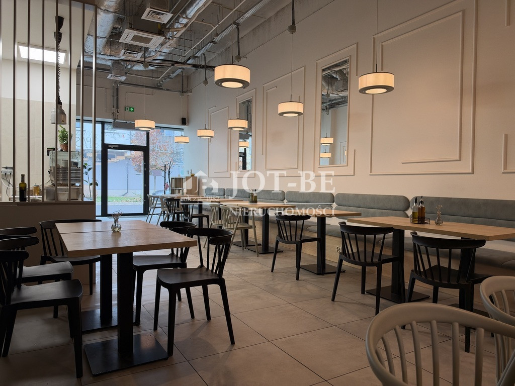 Gastronomiczny / Od zaraz / Witryny